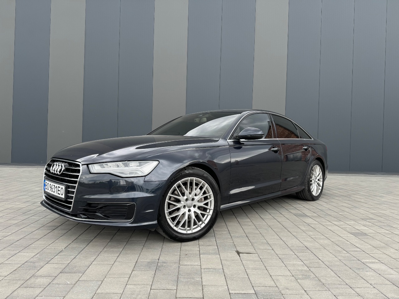 Audi A6 - фото 5