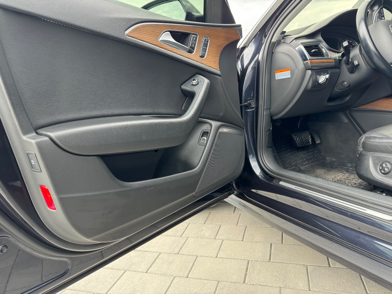 Audi A6 - фото 16