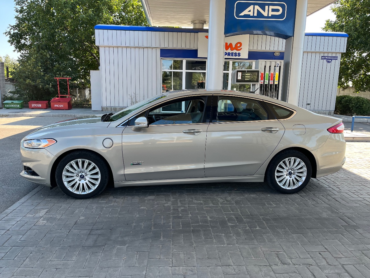 Ford Fusion (North America) - фото 2