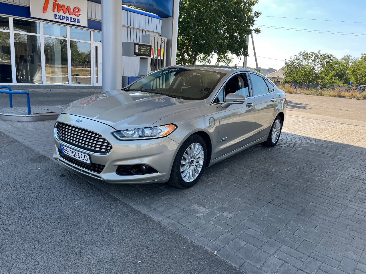 Ford Fusion (North America) - фото 1