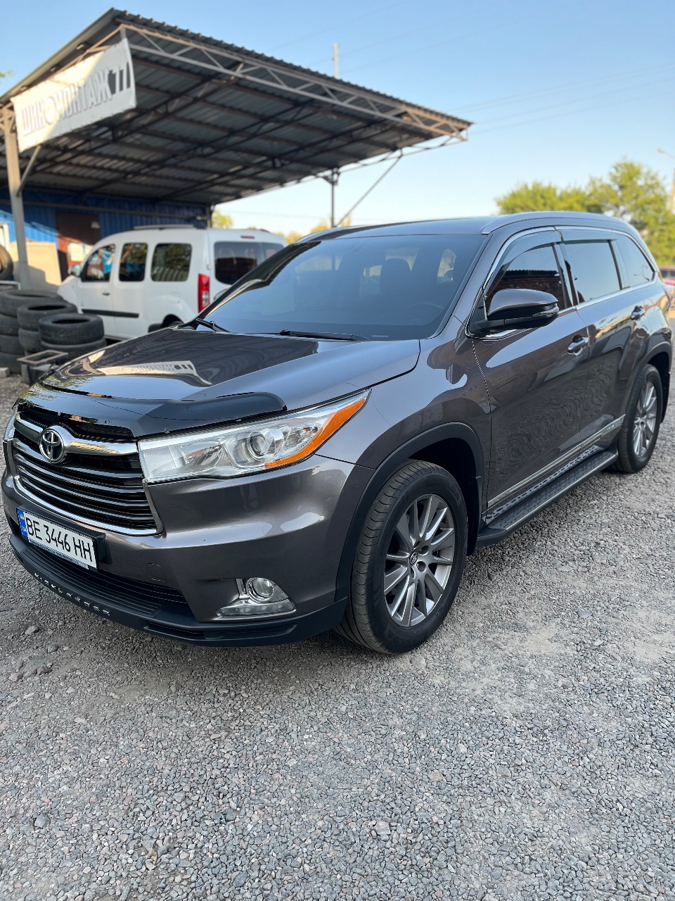 Toyota Highlander - фото 2