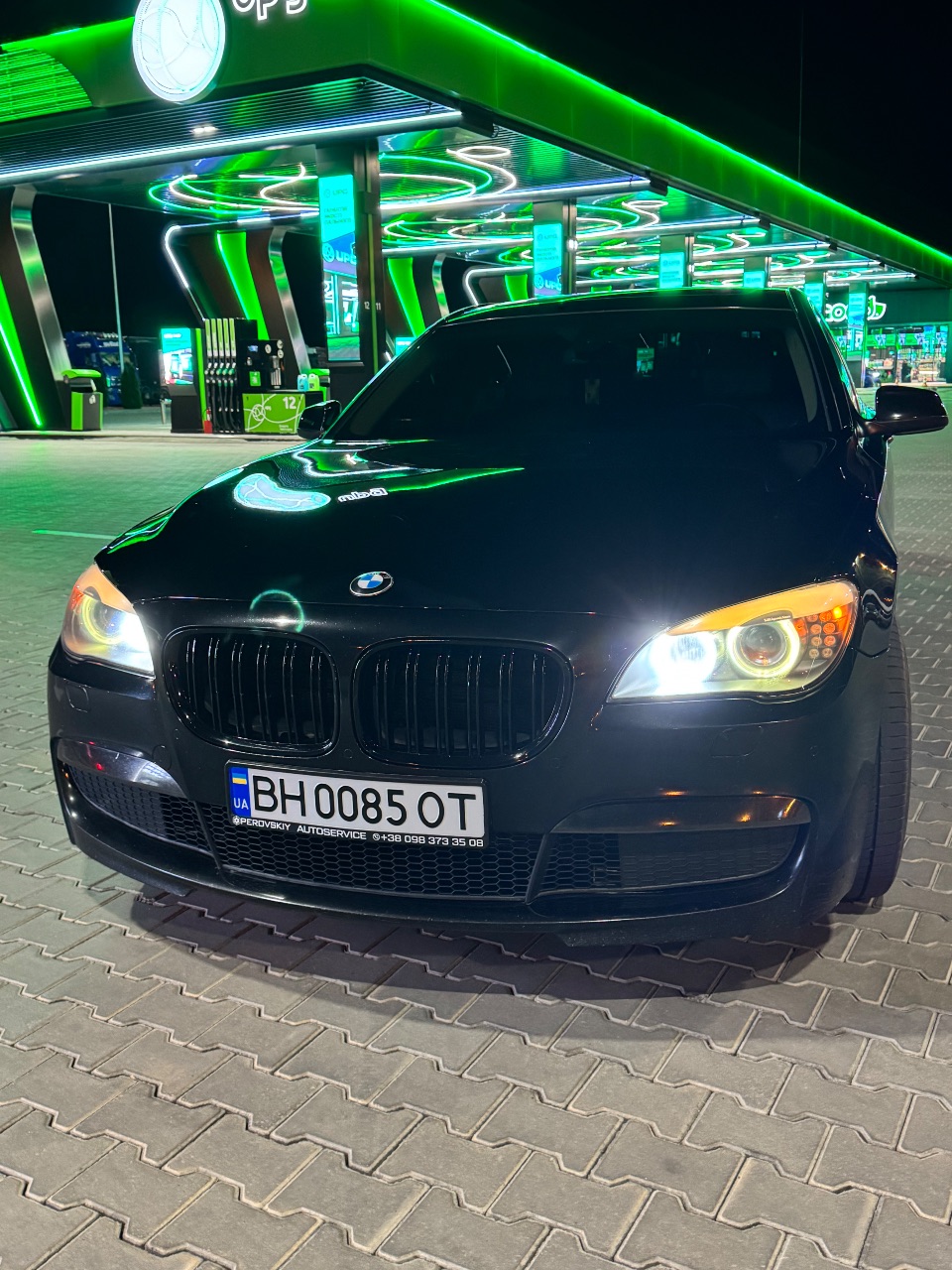 BMW 7 серії - фото 1