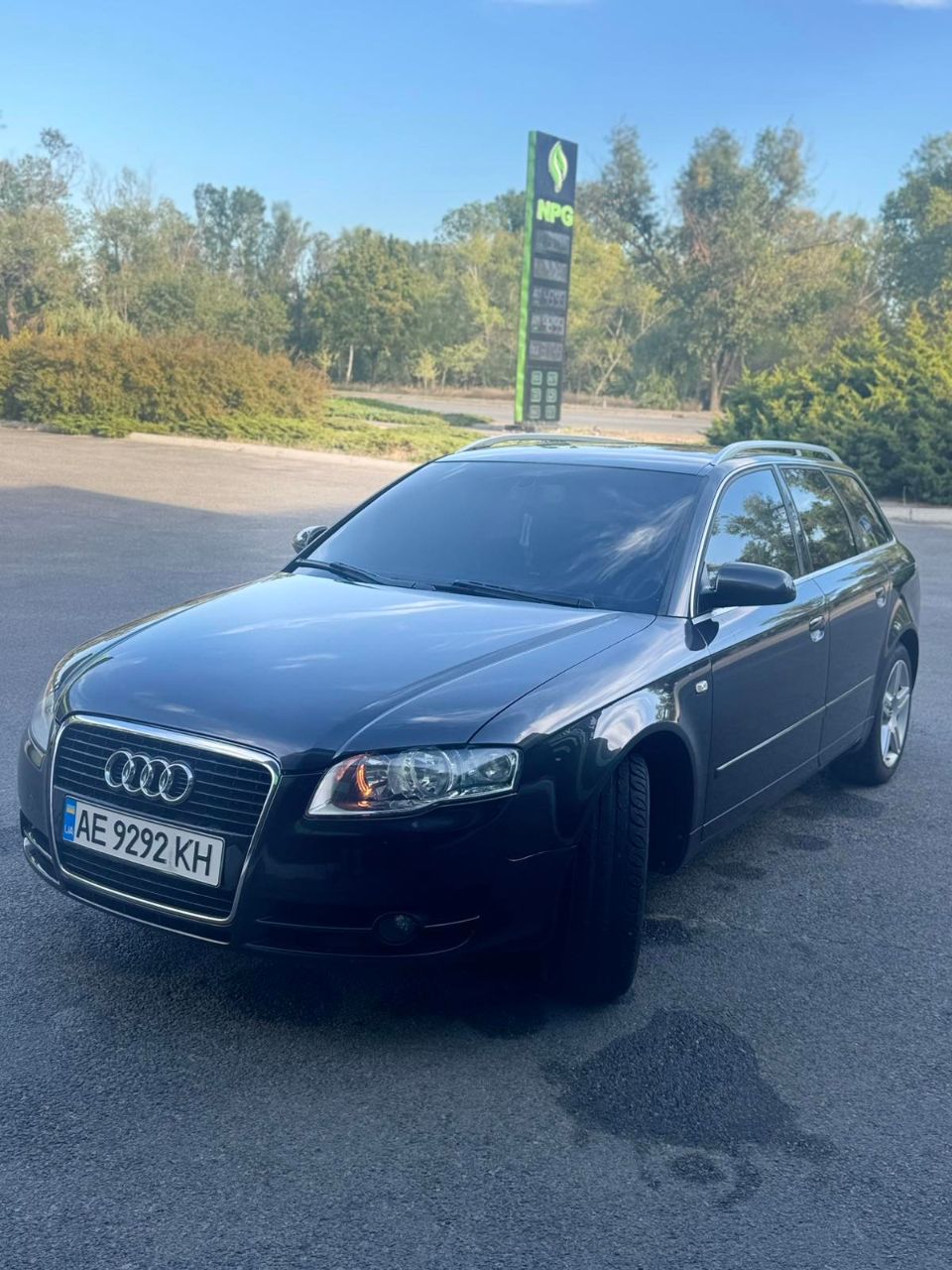 Audi A4 - фото 8