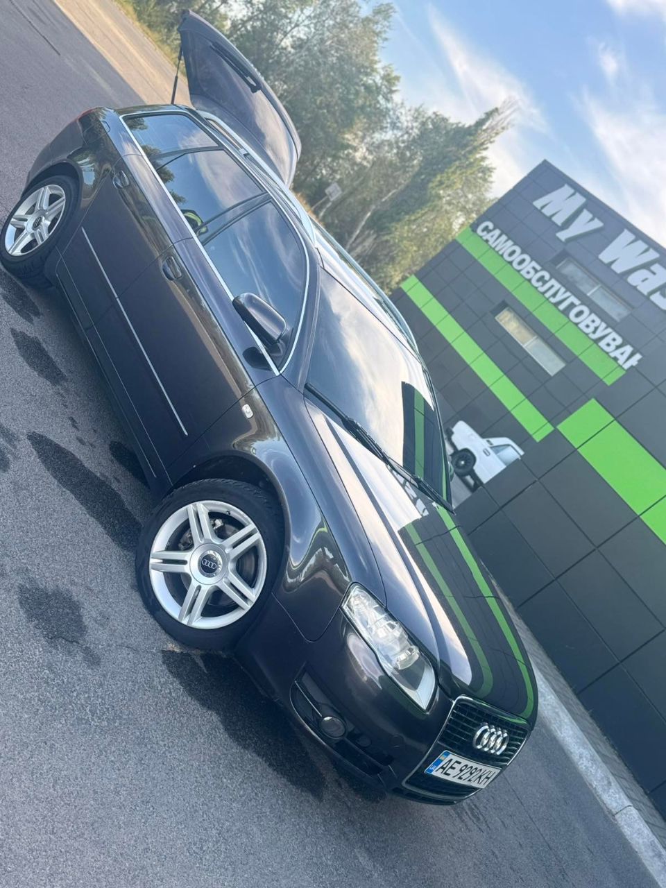 Audi A4 - фото 4