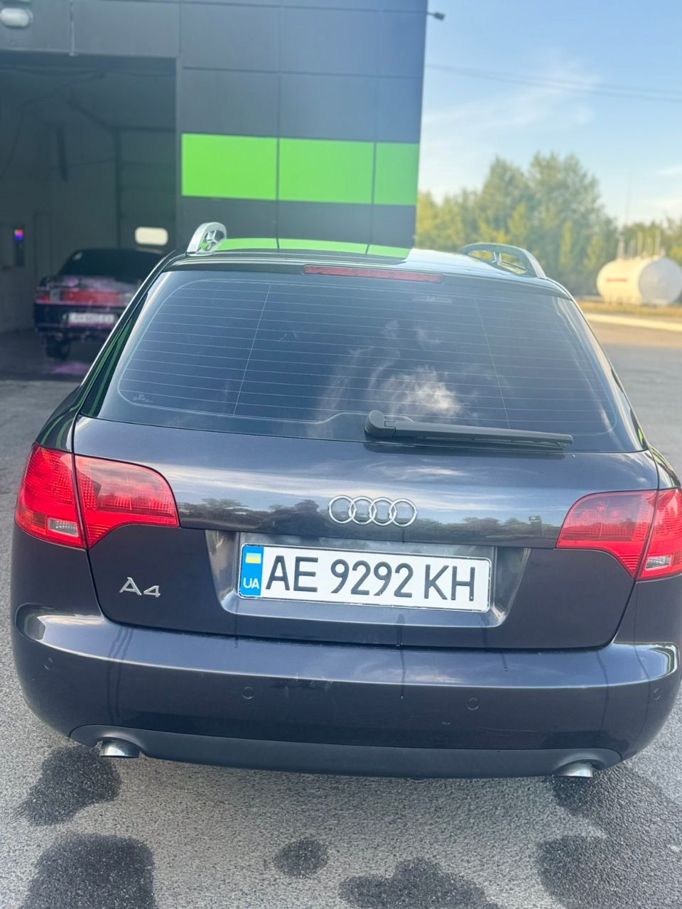 Audi A4 - фото 5