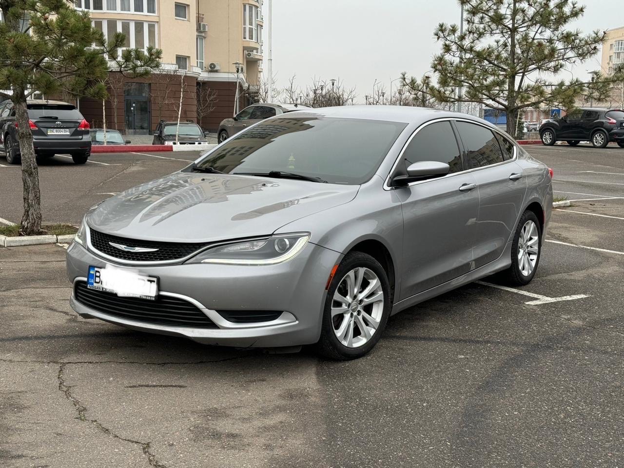 Chrysler 200 - фото 1