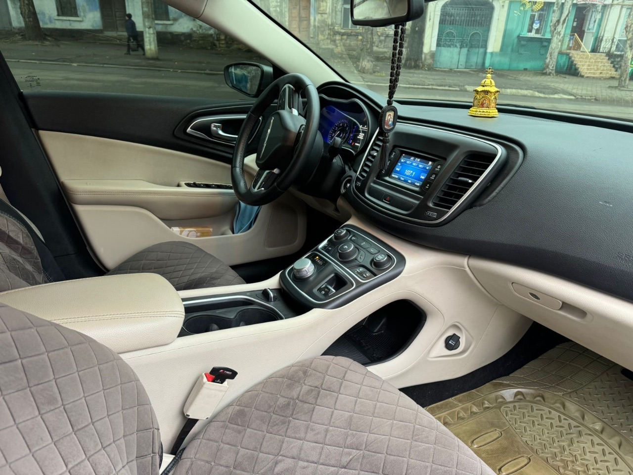 Chrysler 200 - фото 18
