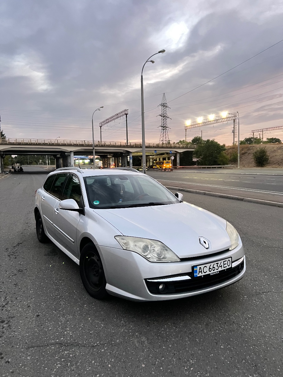 Renault Laguna - фото 1