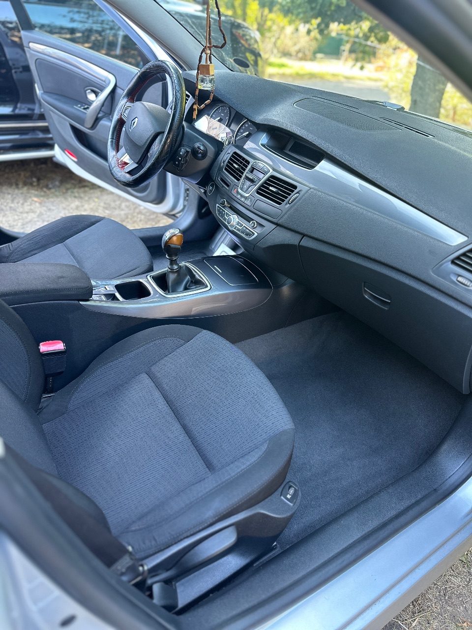 Renault Laguna - фото 16