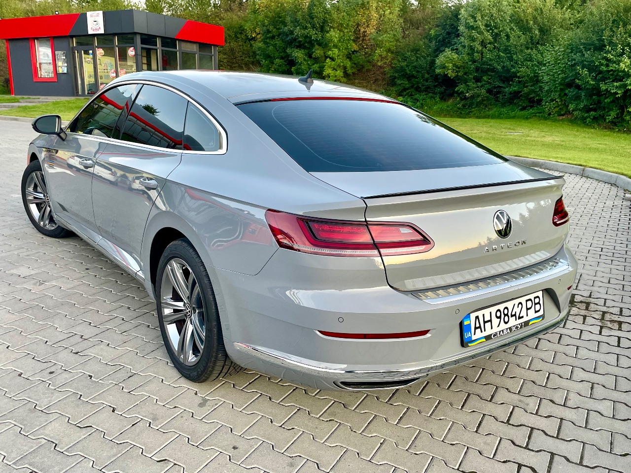 Volkswagen Arteon R - фото 21