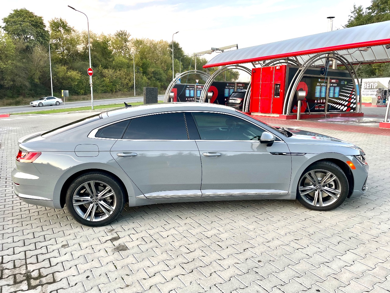 Volkswagen Arteon R - фото 18