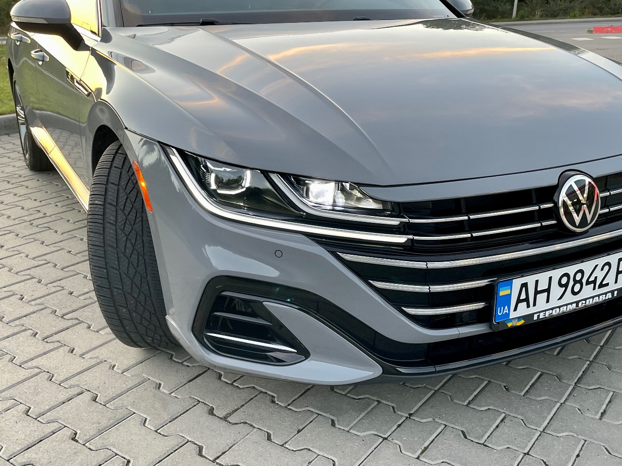 Volkswagen Arteon R - фото 33