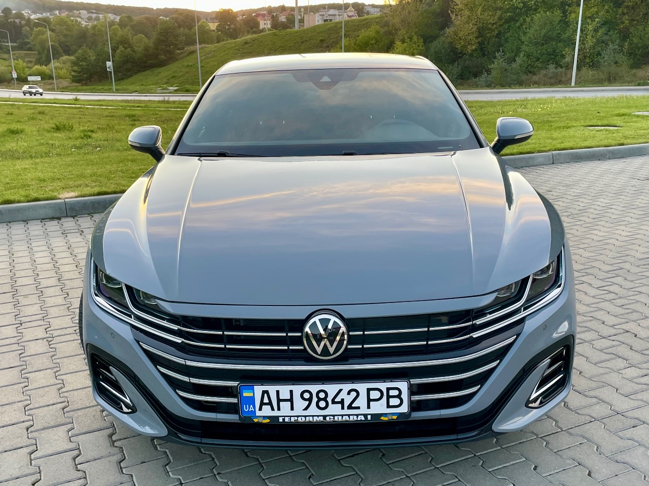 Volkswagen Arteon R - фото 9