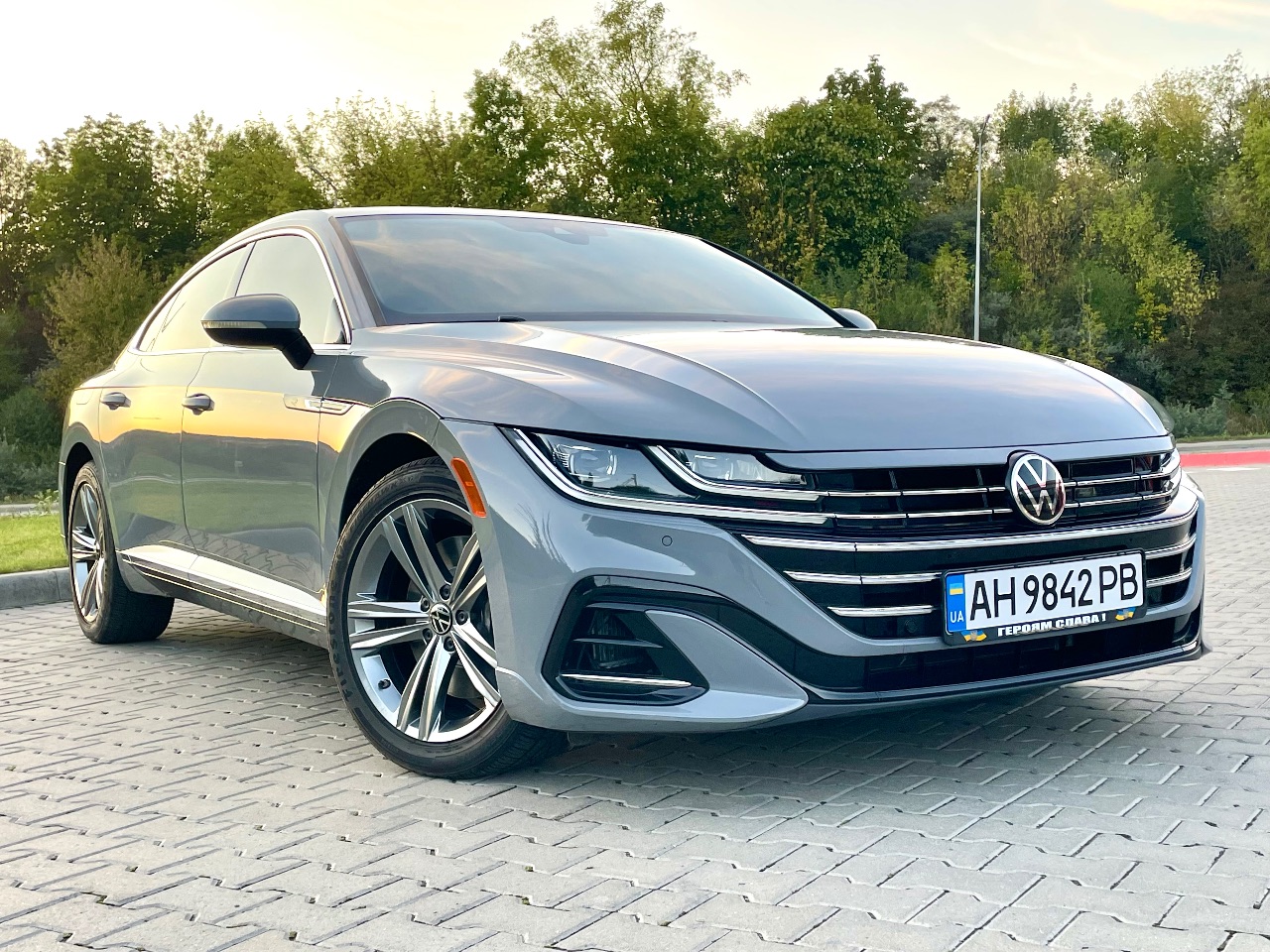 Volkswagen Arteon R - фото 25
