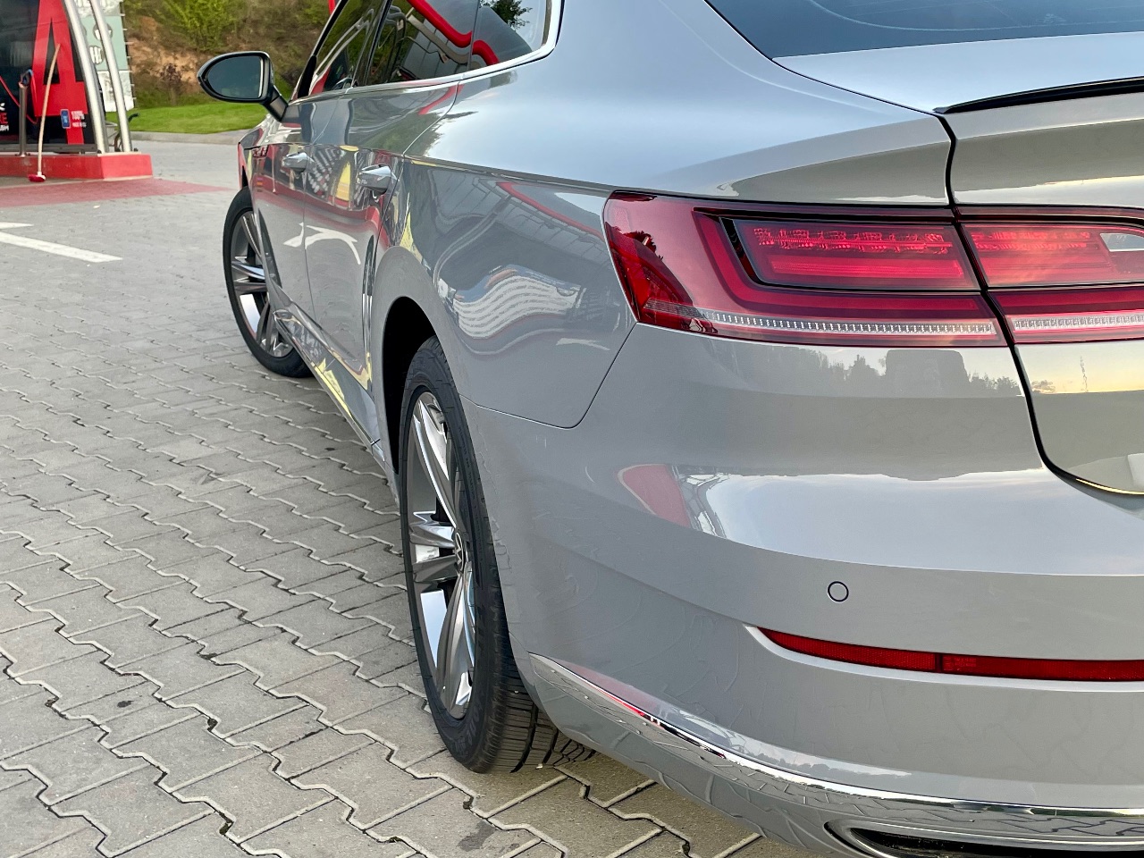 Volkswagen Arteon R - фото 24