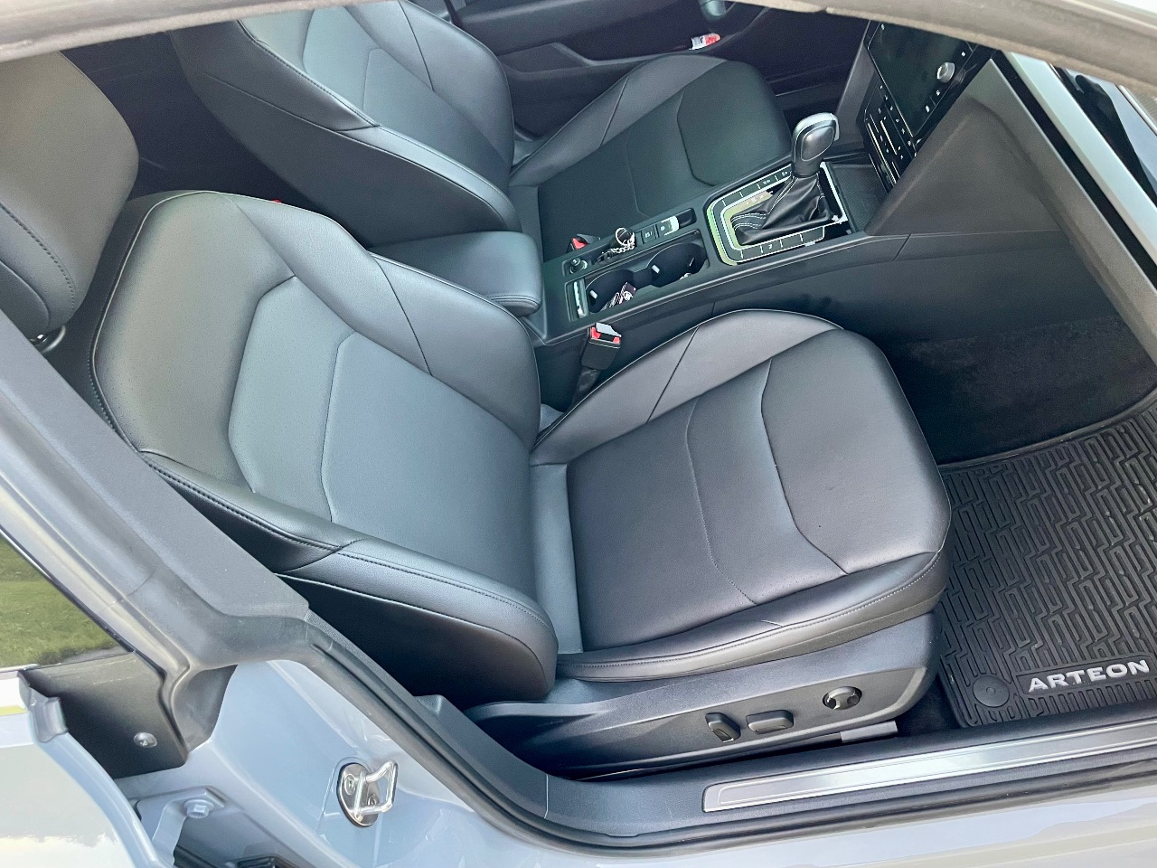 Volkswagen Arteon R - фото 59