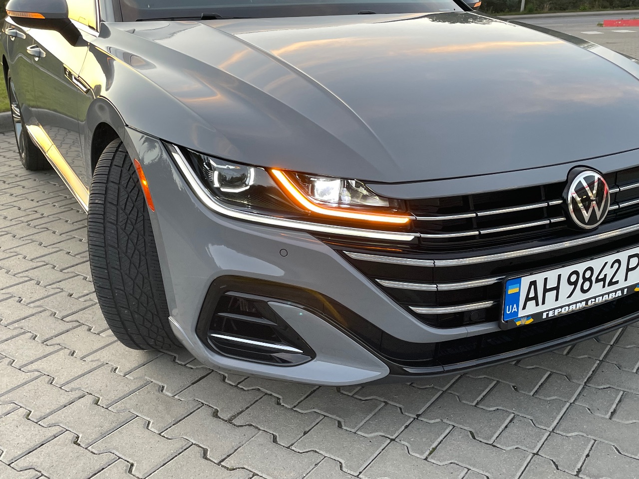 Volkswagen Arteon R - фото 34