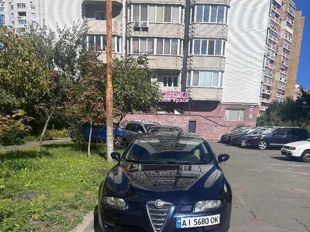 Alfa Romeo GT - фото 1