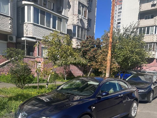Alfa Romeo GT - фото 2