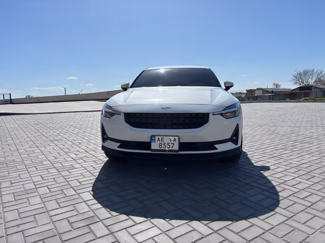 Polestar 2 - фото 4