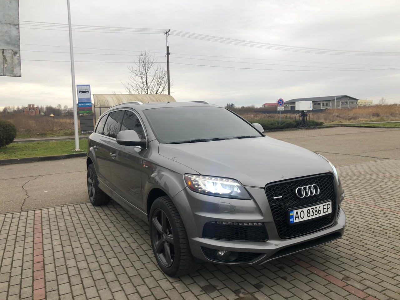 Audi Q7 - фото 6