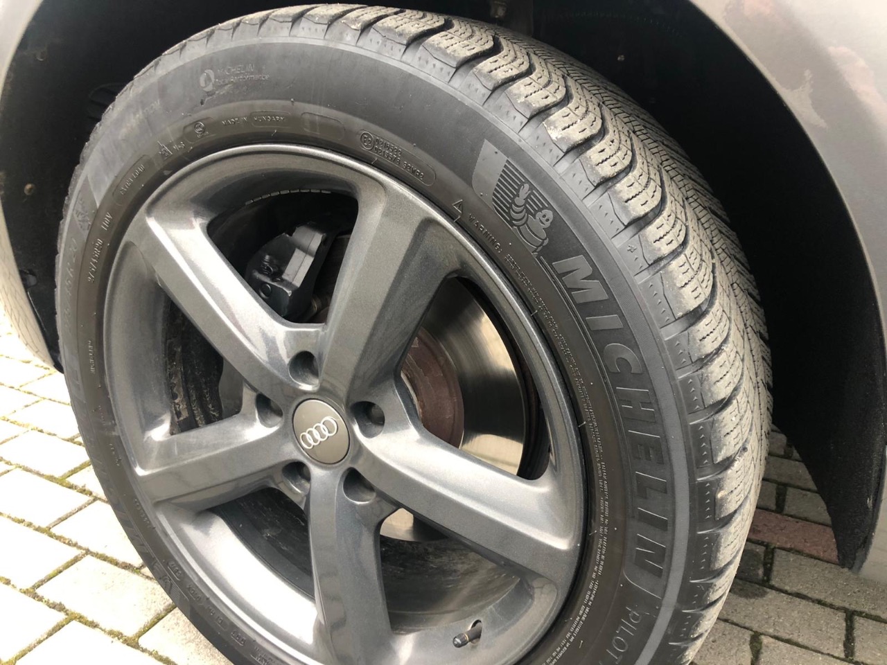 Audi Q7 - фото 7