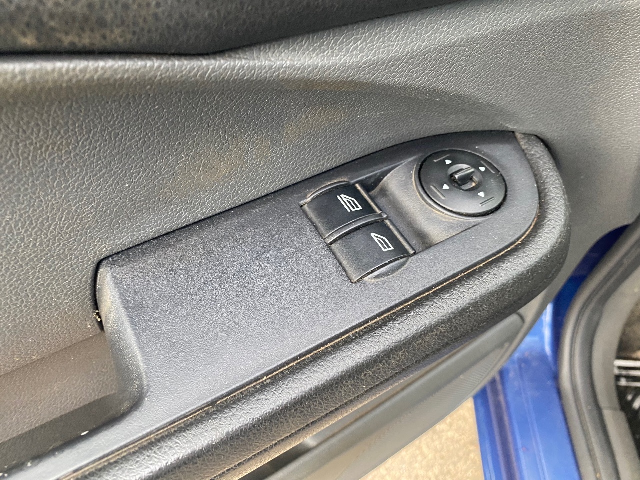 Ford Focus - фото 3