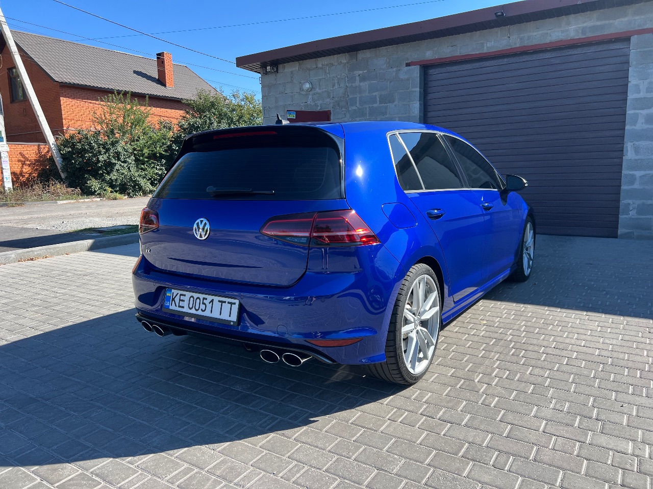 Volkswagen Golf R - фото 5
