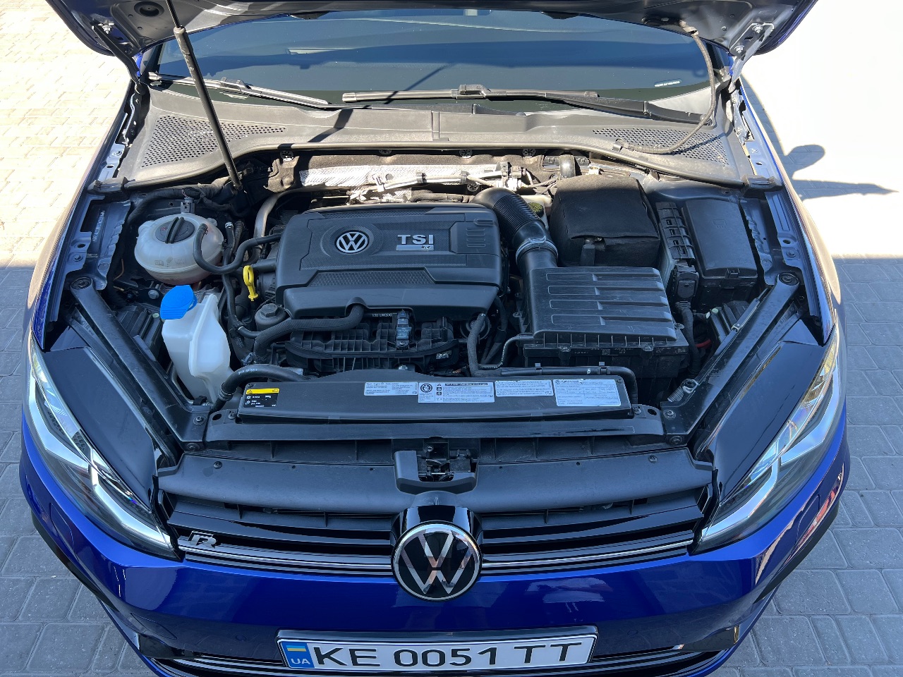 Volkswagen Golf R - фото 12