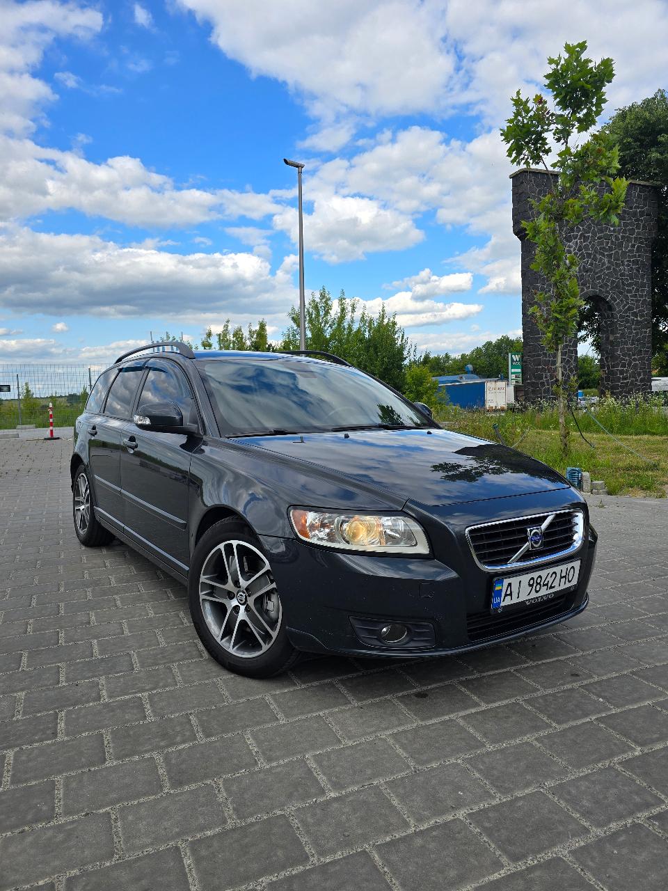 Volvo V50 - фото 2