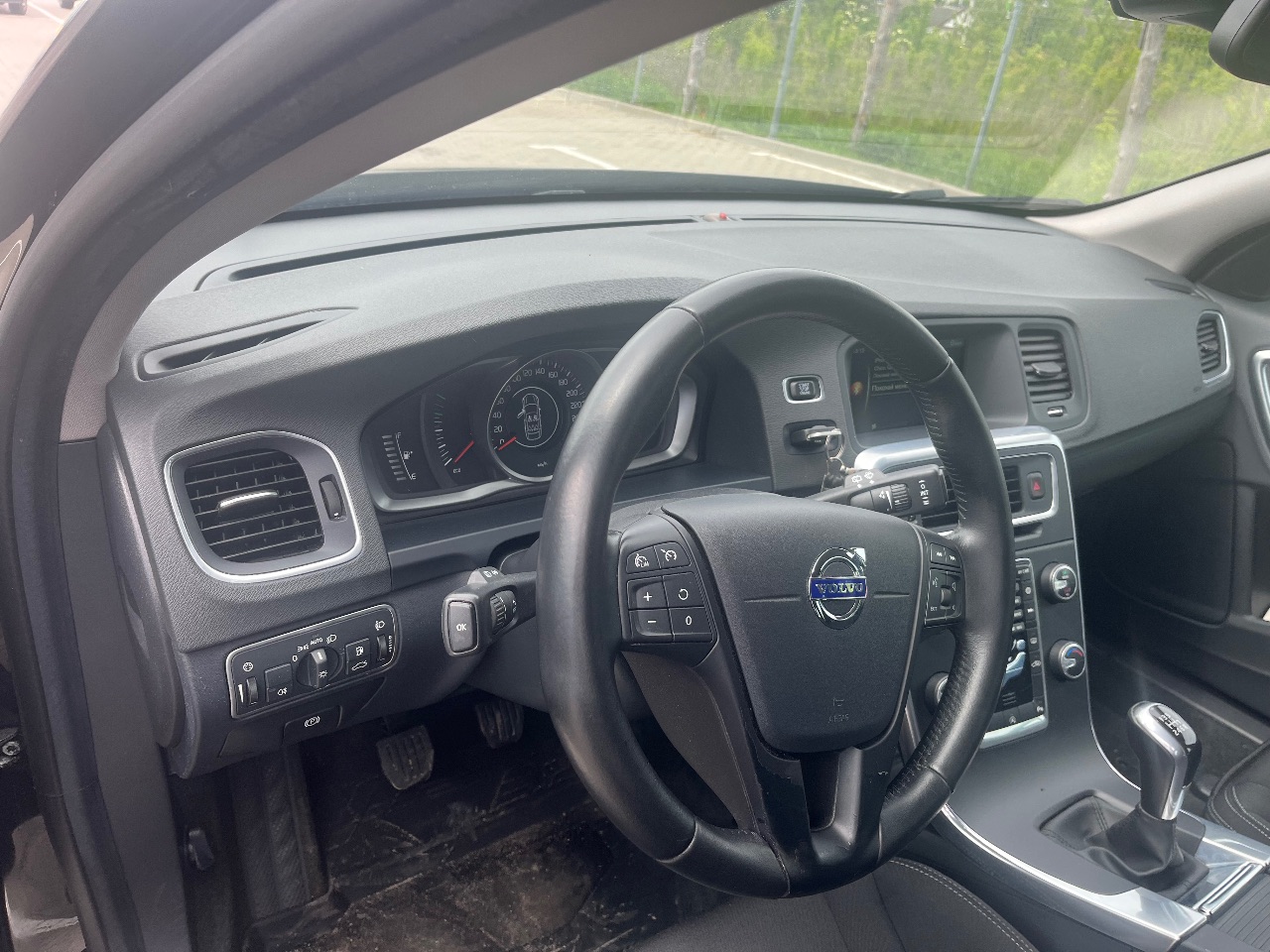 Volvo V60 - фото 9