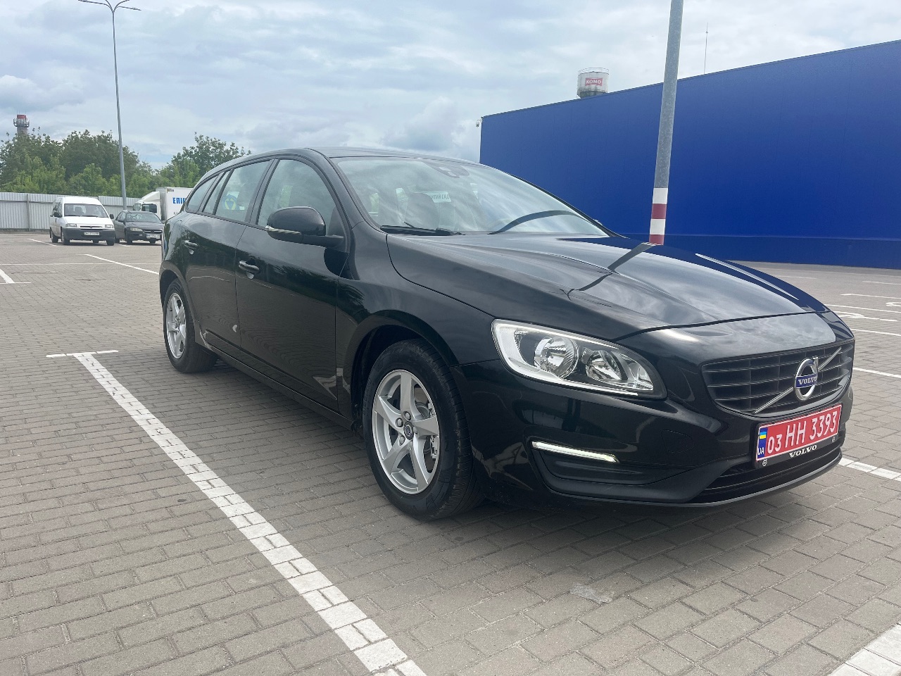 Volvo V60 - фото 1