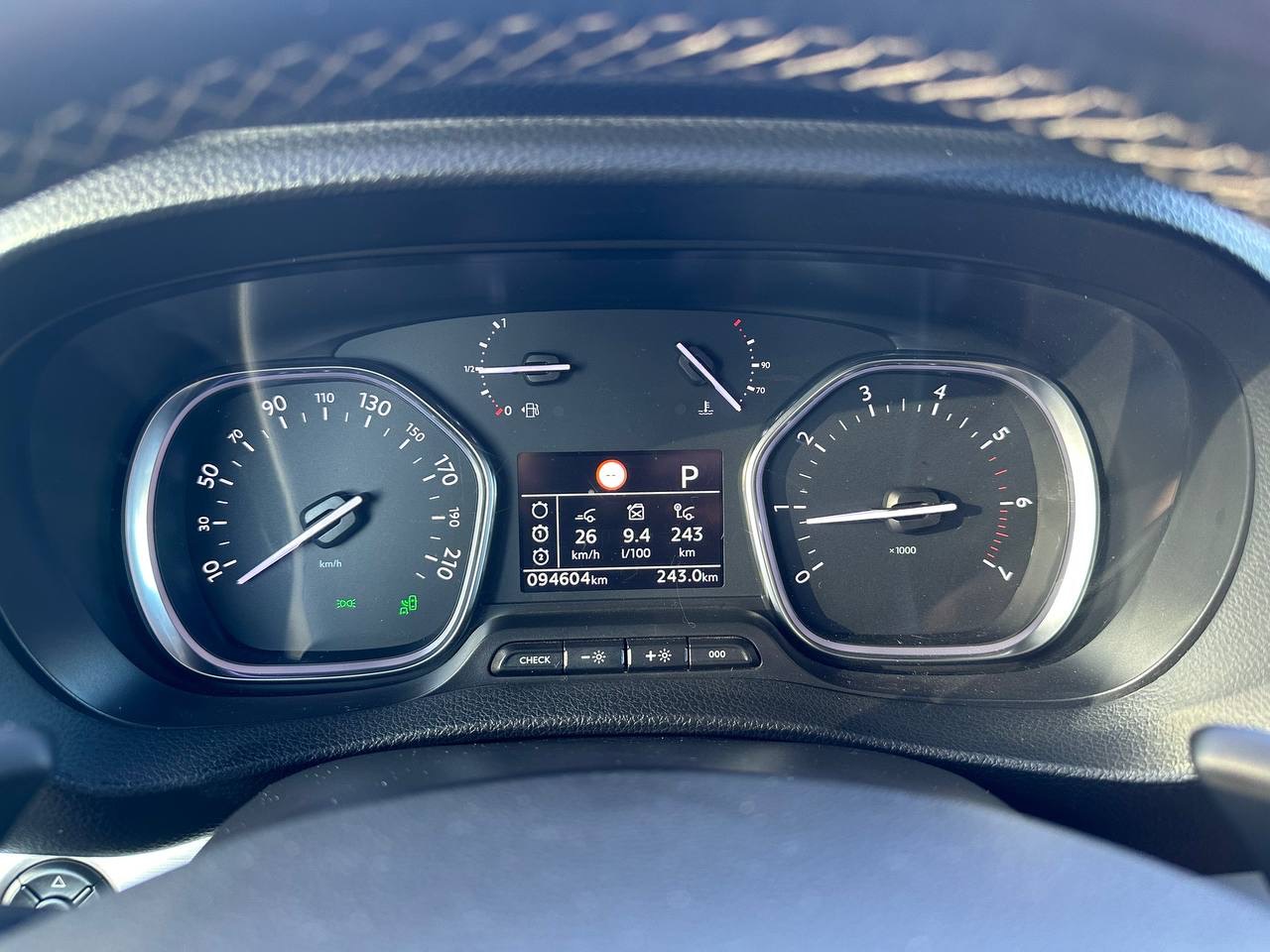 Peugeot Traveller - фото 18