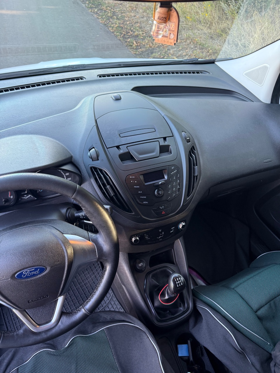 Ford Transit Connect - фото 12