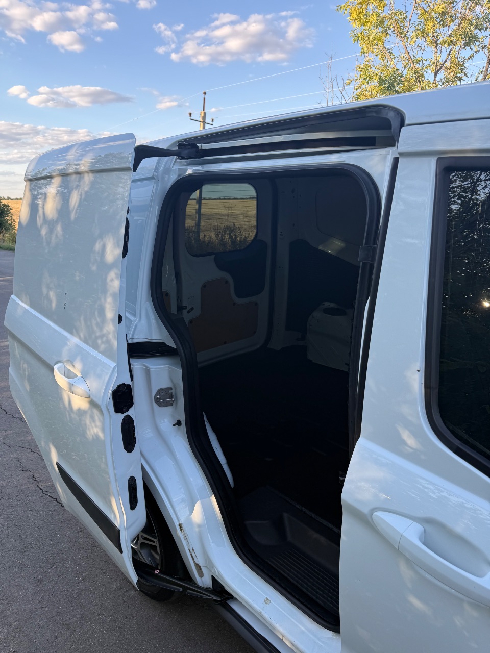 Ford Transit Connect - фото 2