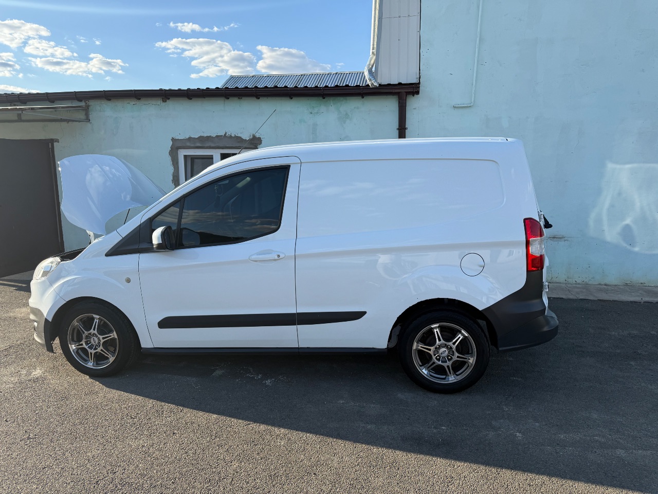 Ford Transit Connect - фото 31