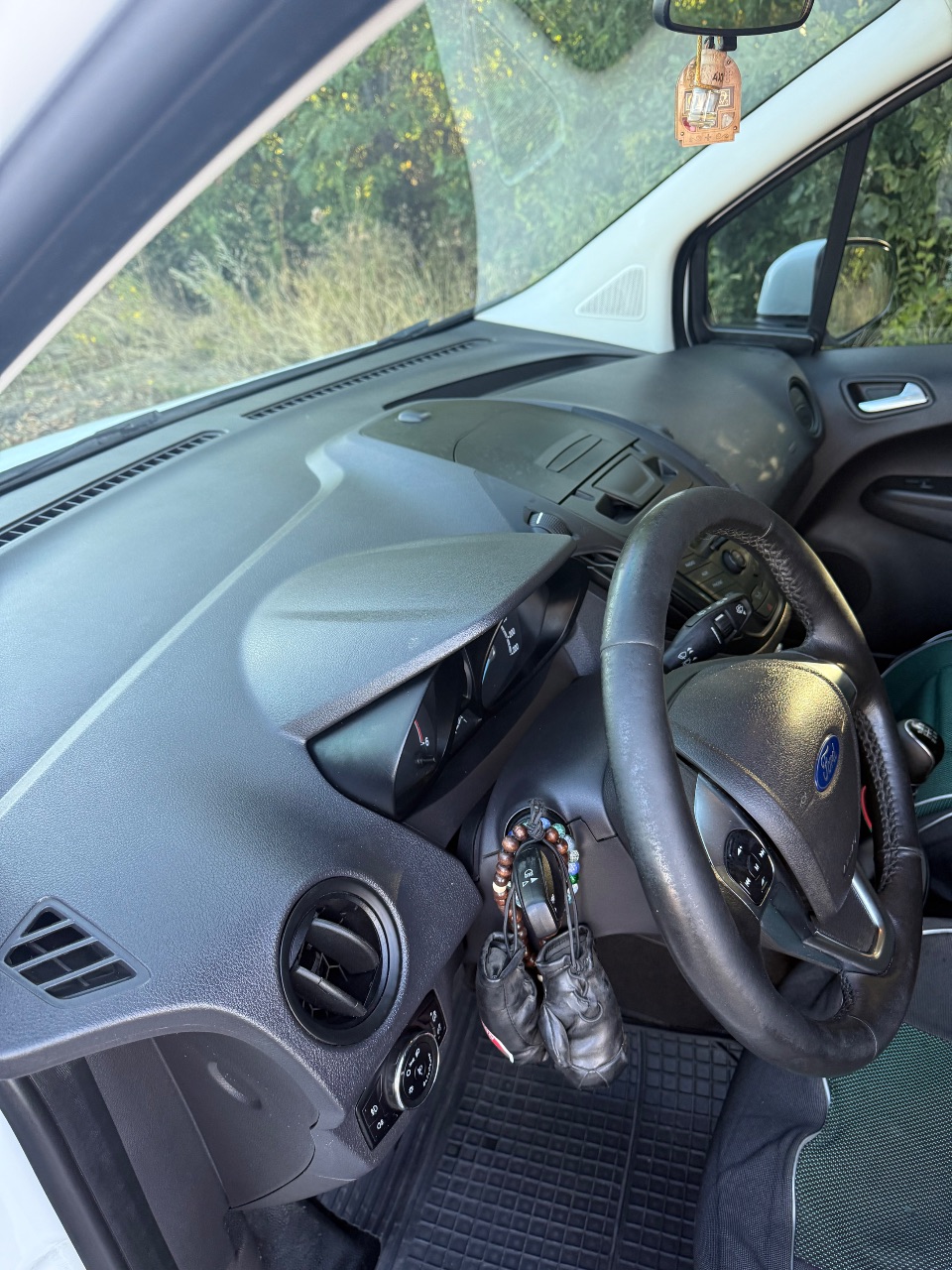 Ford Transit Connect - фото 13