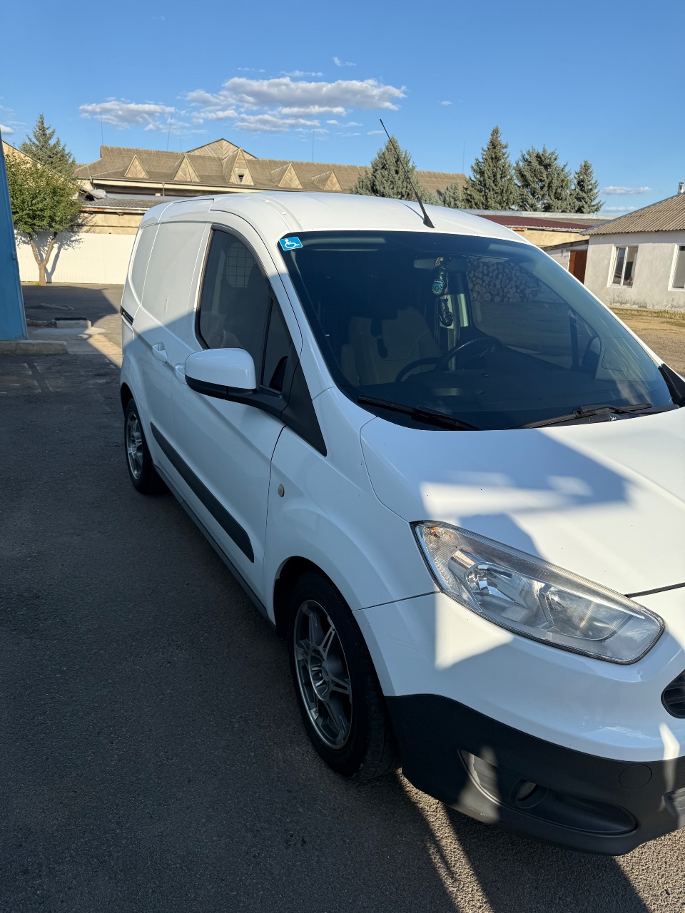 Ford Transit Connect - фото 24