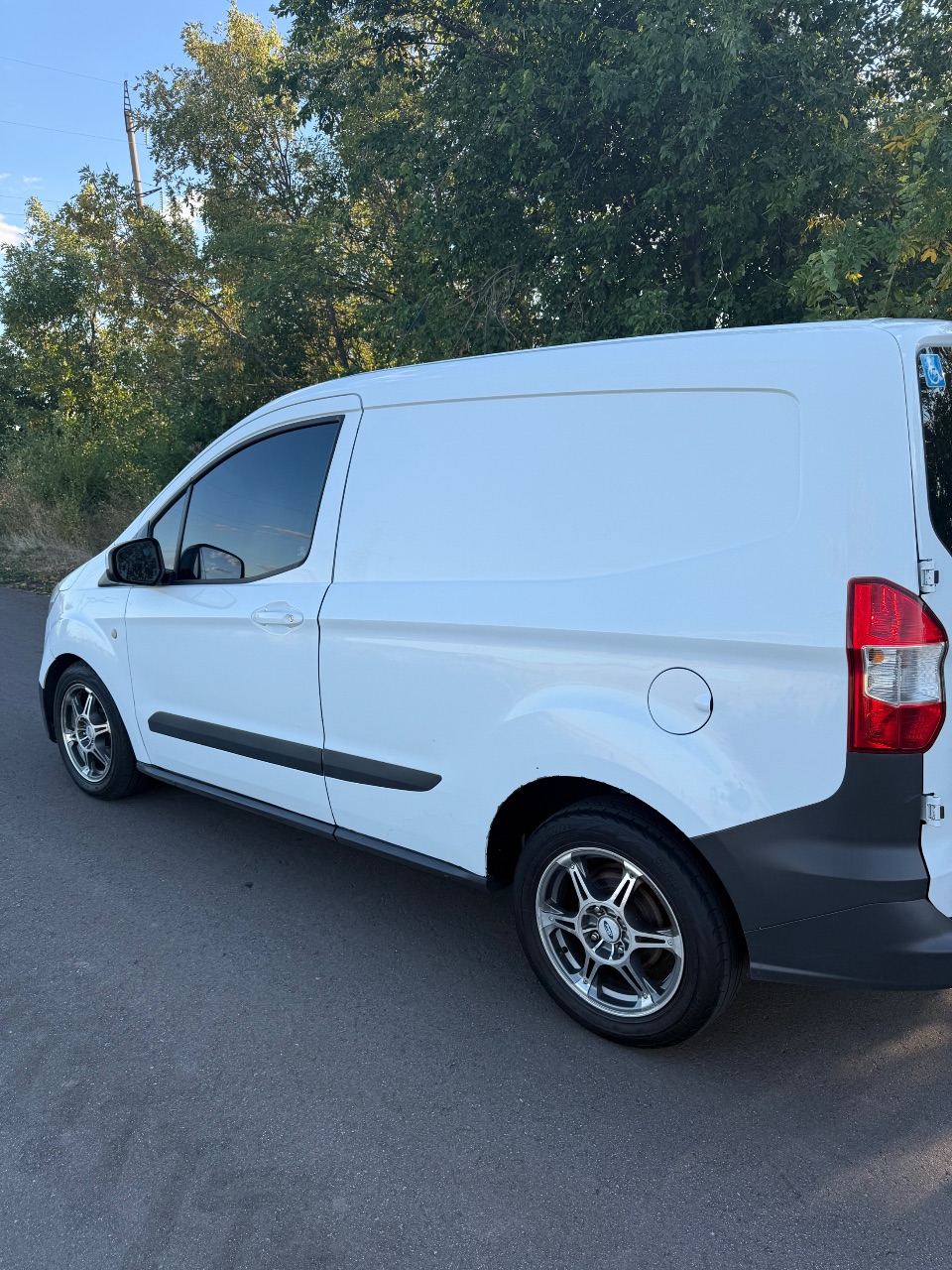 Ford Transit Connect - фото 20