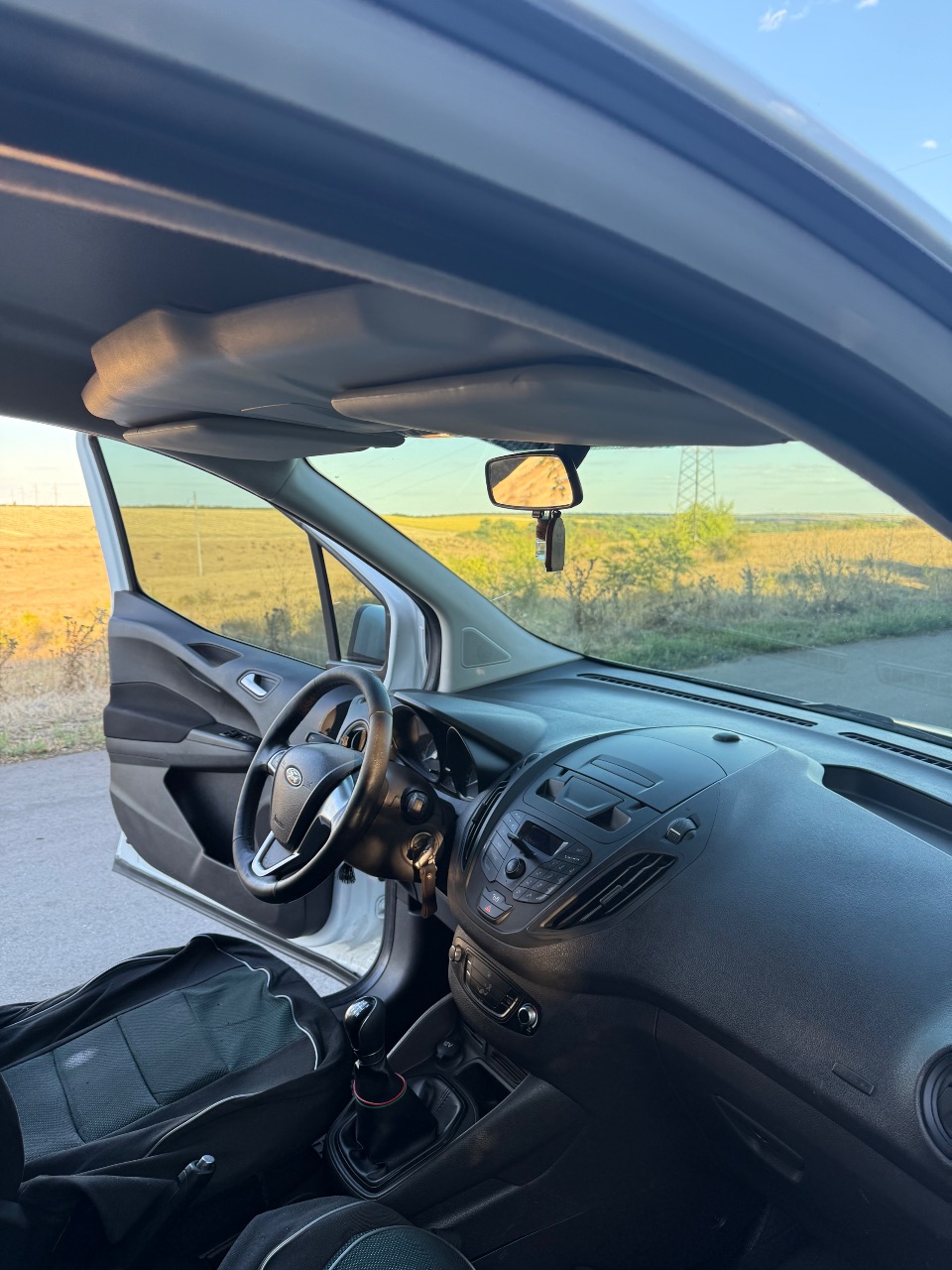 Ford Transit Connect - фото 1