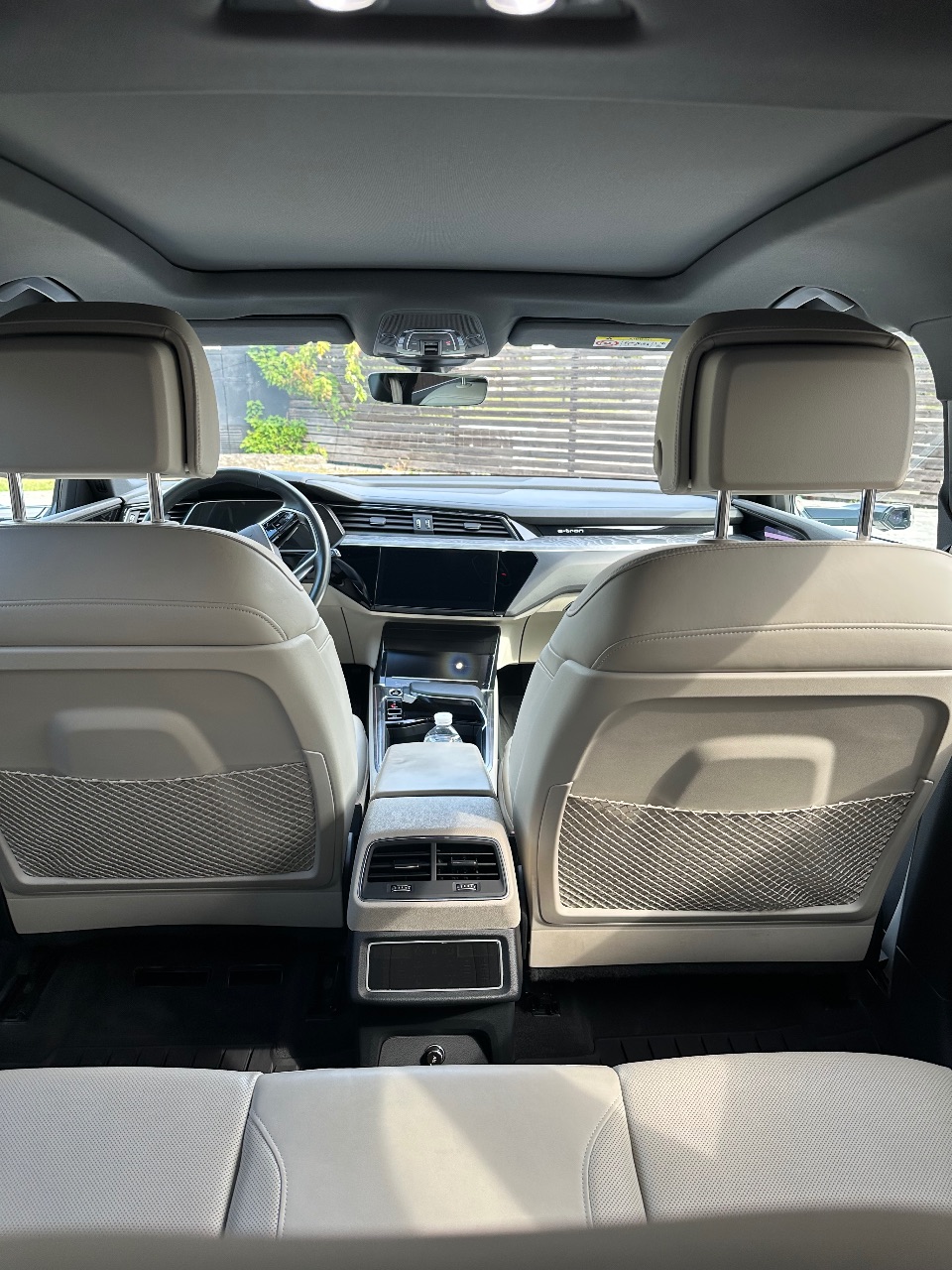 Audi e-tron - фото 16