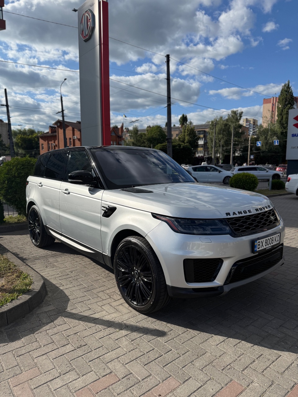 Land Rover Range Rover Sport - фото 1