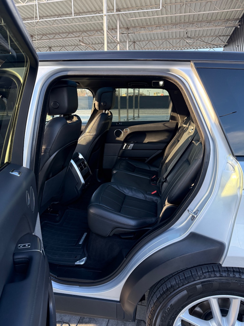 Land Rover Range Rover Sport - фото 12