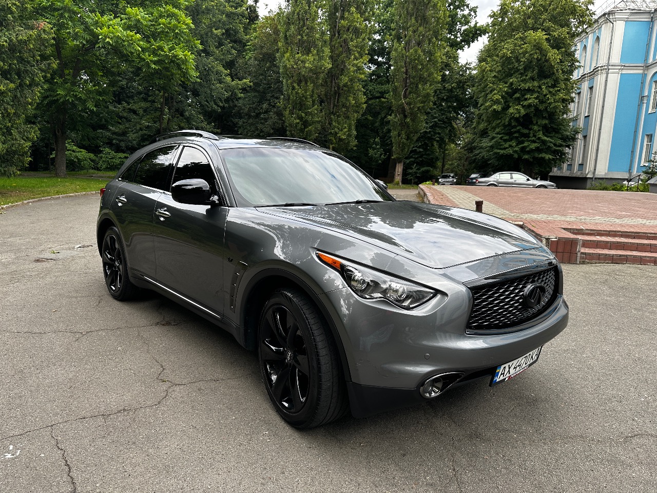 Infiniti QX70 - фото 4