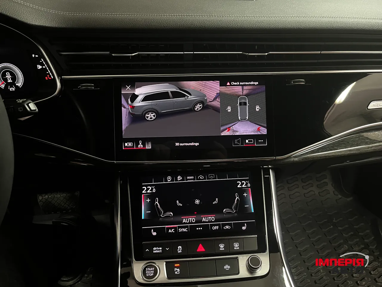 Audi Q7 - фото 8