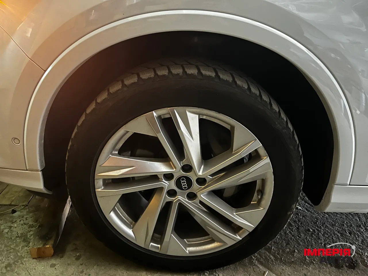 Audi Q7 - фото 14