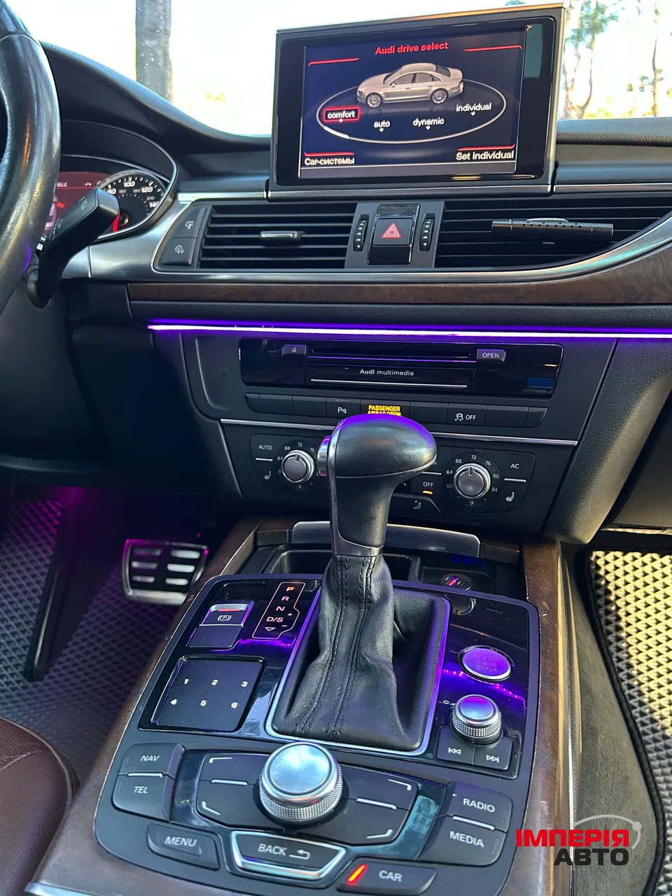 Audi A6 - фото 20