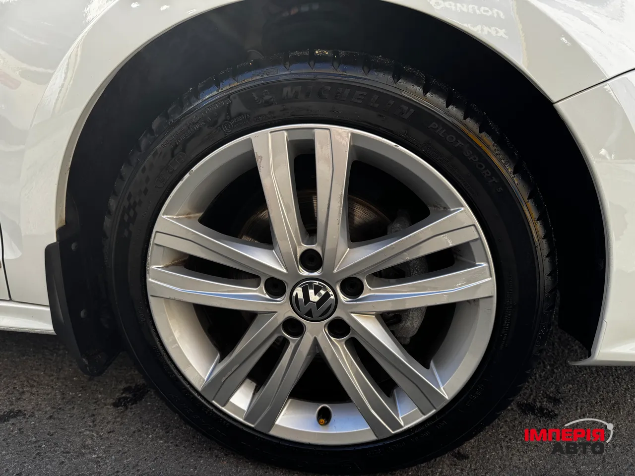 Volkswagen Jetta - фото 15