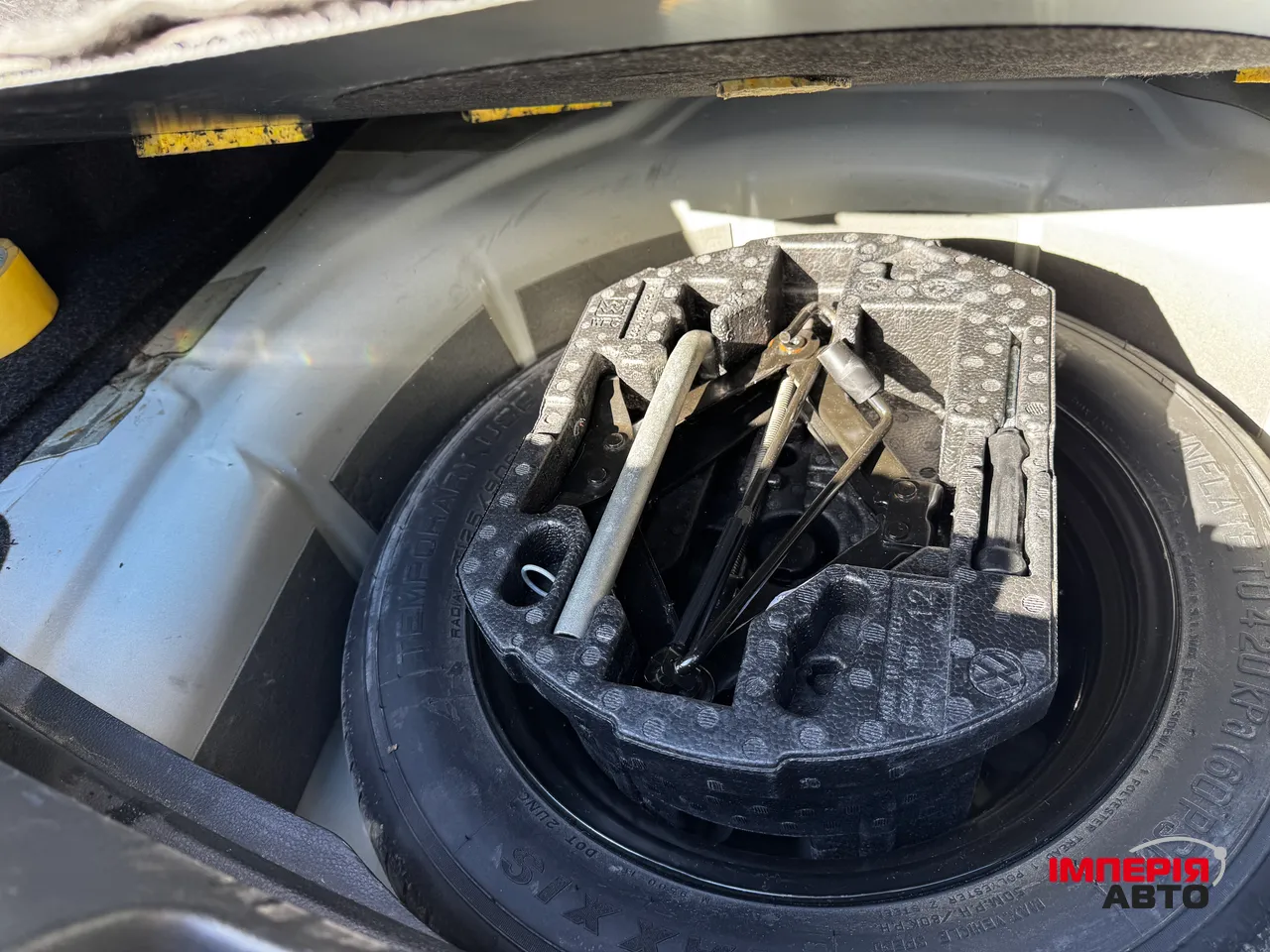 Volkswagen Jetta - фото 8