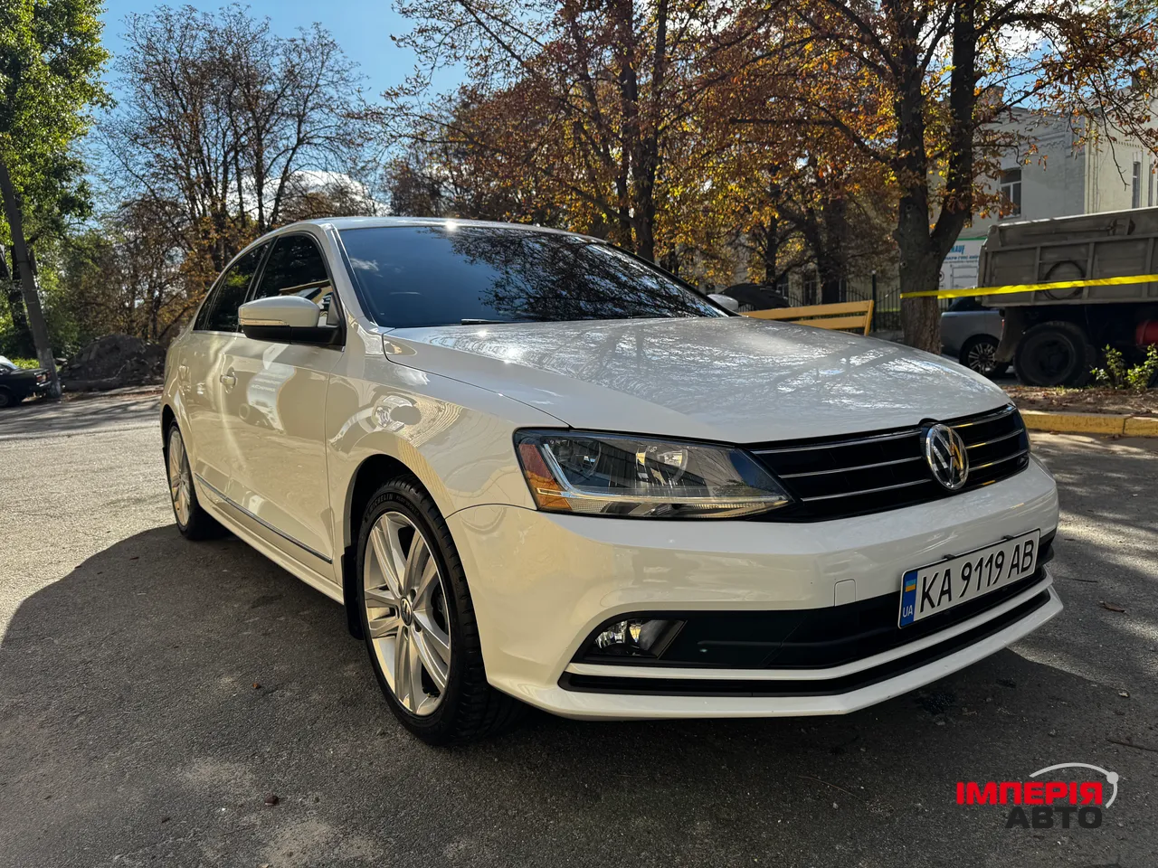 Volkswagen Jetta - фото 4
